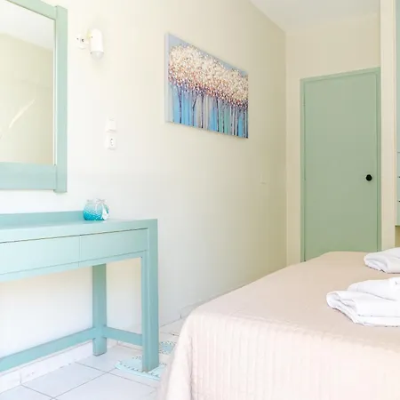 Ostria Apartahotel Rétino