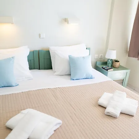 Ostria Apartahotel Rétino