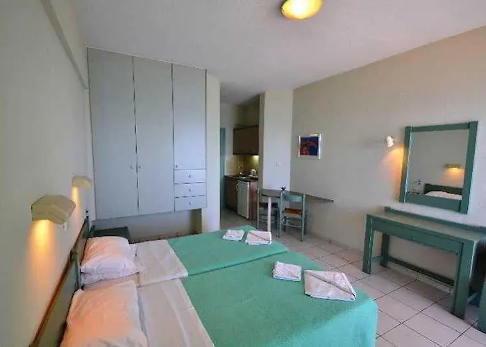 Ostria Aparthotel 3*